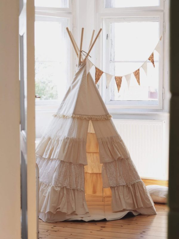 tipi volants et dentelle shabby chic