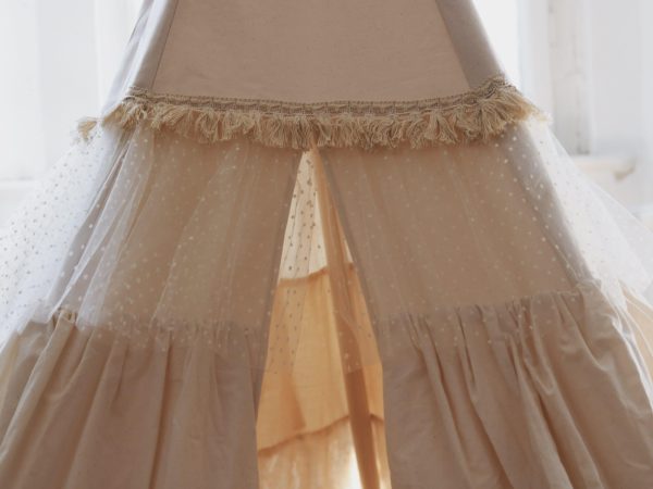 tipi volants et dentelle shabby chic
