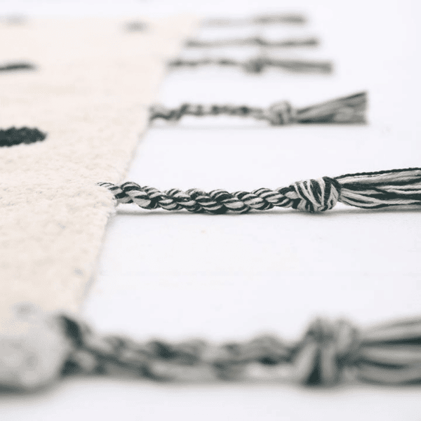 Tapis à pois Nümi Black - Nattiot