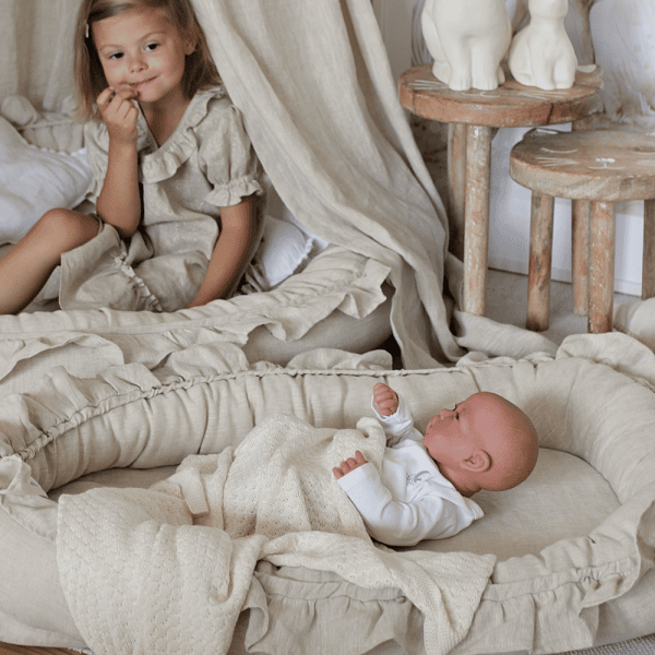 baby nest with ruffles natural 3