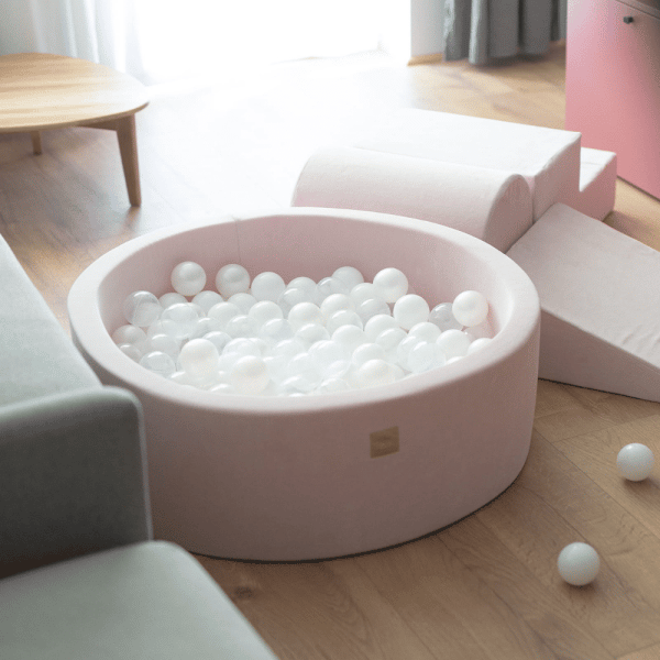 parcours de motricité avec piscine + 200 balles rose3