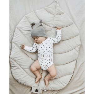 tapis velours feuille beige 1