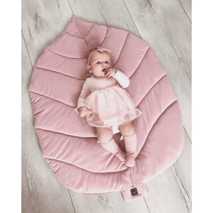 tapis velours feuille rose 1