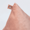 pouf en velours corail 4
