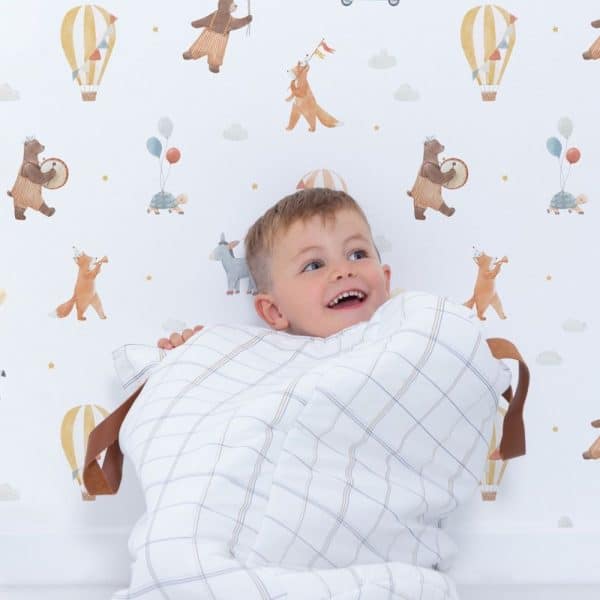 papier peint animaux et montgolfières gentle friends – lilipinso